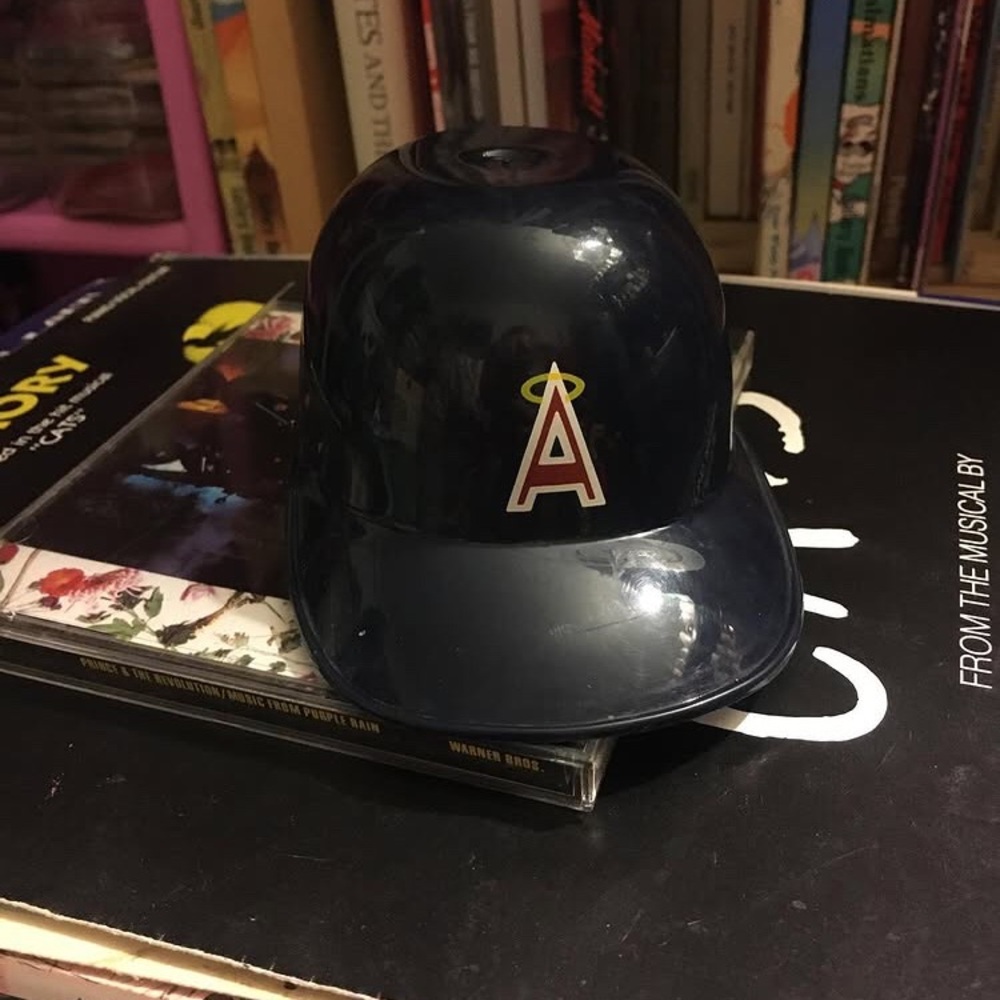 1980 L.A. A N G E L S plastic collectible hat